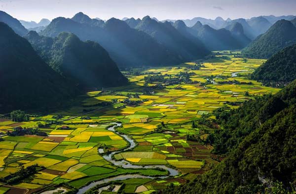 24.) Lembah Buckson (Vietnam)